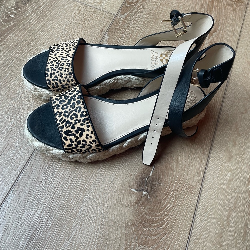 Vince Camuto Leopard Sandals Size 7.5